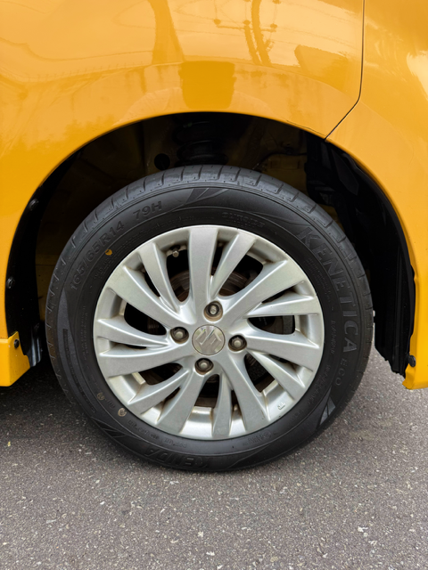 SUZUKI SPACIA CUSTOM Z 2017 YELLOW FOR SALE - Carz.lk